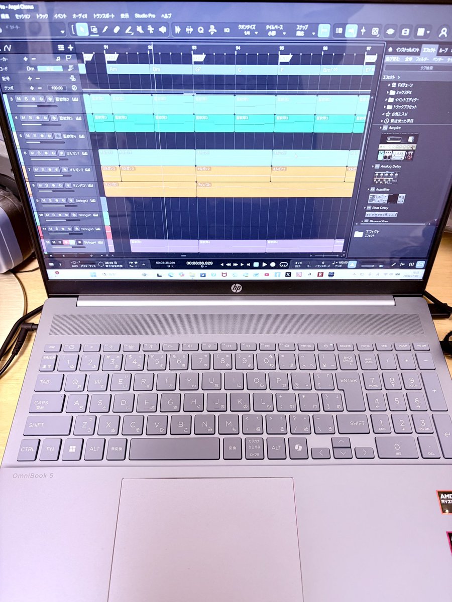 himetsuki0704's tweet photo. B型事業所で音楽制作してたよ😘😘😘

昨日まではケルト民族音楽風の楽曲を制作してたけど、今日からは教会音楽風の楽曲を制作し始めた感じ😊😊😊

聖歌隊のアレンジがすごく良い感じになってきたよ🥰🥰🥰

B型事業所で制作してる曲は完成したらラシクラボミュージックで公開していただけますので、その際はお伝えしますね😘😘😘