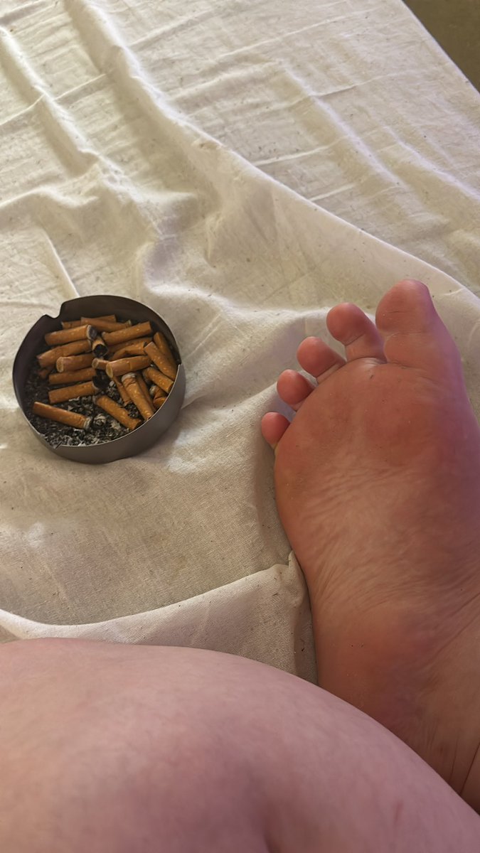 misscoconut12's tweet photo. Qui pour payer mon petit dรฉjeuner
#moneyslave #soumis #moneymiss #humiliation #insulte #findom #freedom #paping https://t.co/ZkMOvaZsTf