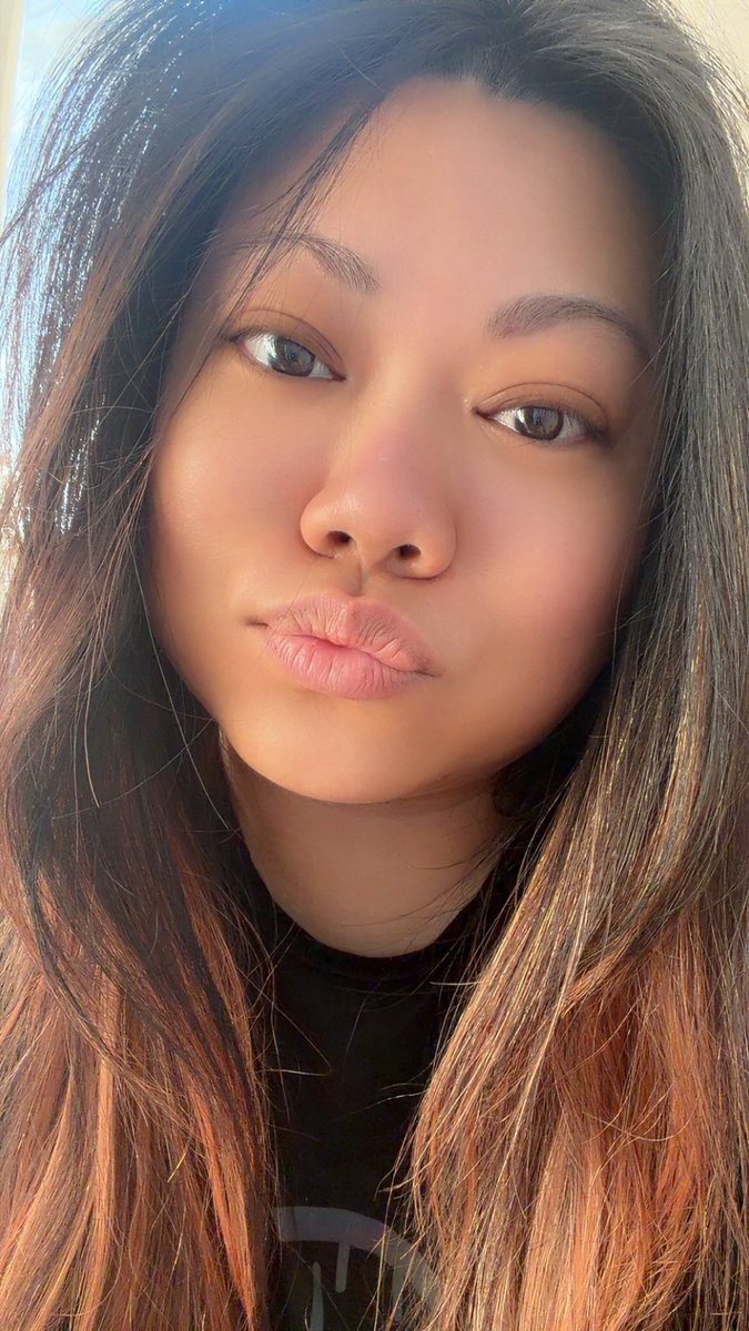 wanderlust420_'s tweet photo. No makeup, don't care. 🤷🏻‍♀️ https://t.co/2EOC7aB98R