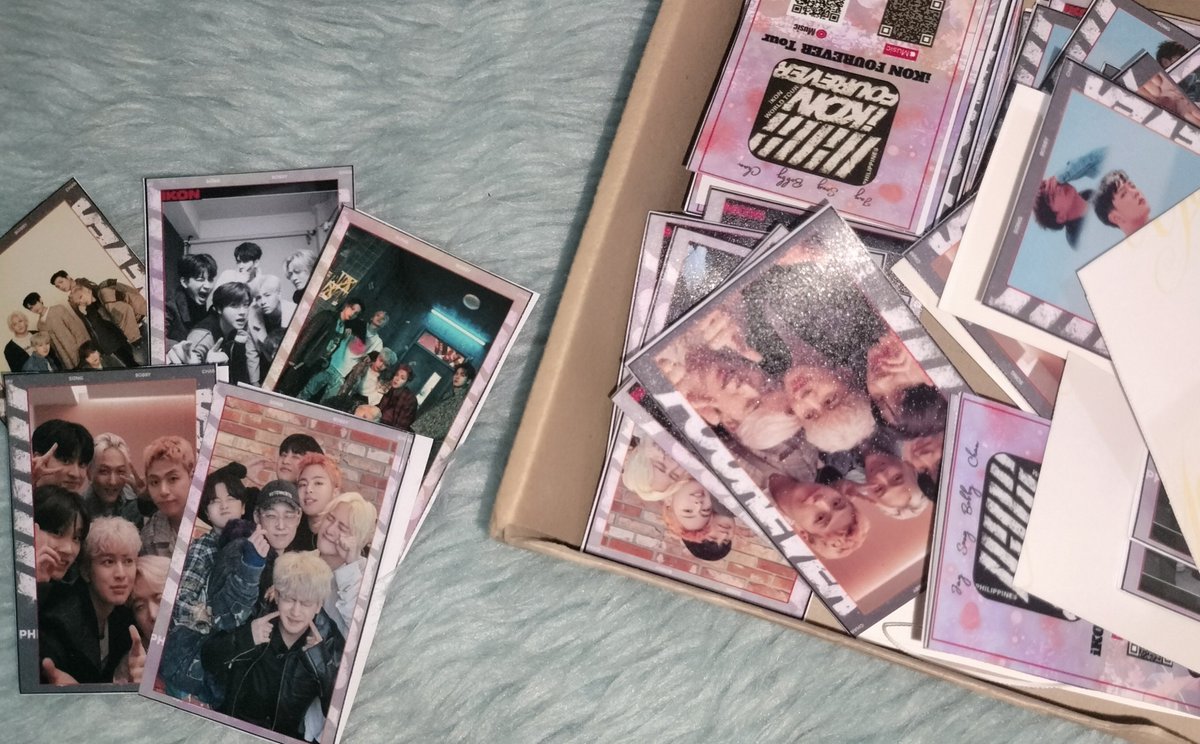 everyDINabout's tweet photo. working on my freebies toot toot toot 

😅

#iKONinMANILA #iKON_FOUREVER_TOUR #iKON https://t.co/EyWqC5bwO7