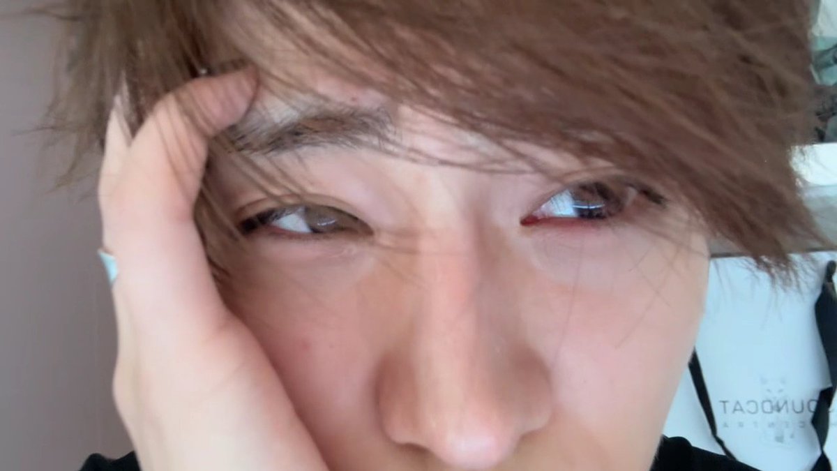 eclairswon's tweet photo. fighting for today cutie~ 🫳🏻 https://t.co/5hcVoDHPhV