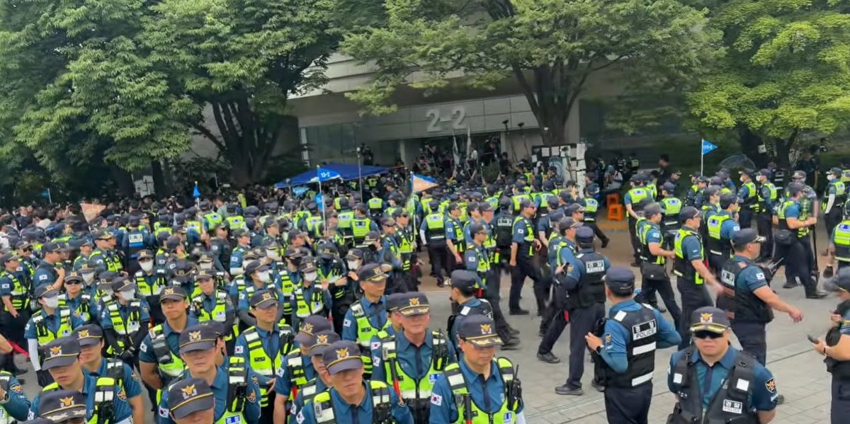 leeyc5781's tweet photo. 2-2 뚫리네... 결국 병력 숫자 진짜 미쳤네🔞

대한민국 망하는 날이네... https://t.co/fUxJX4Y6m0