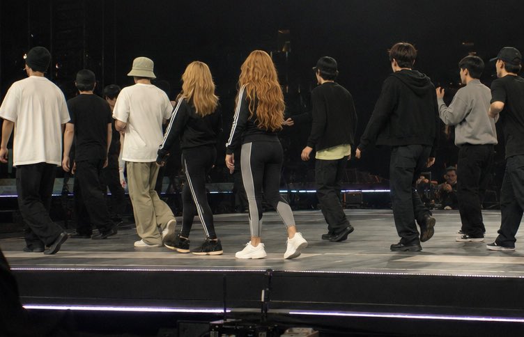ThePopStage's tweet photo. POP EMERGENCY: Shakira, Madonna and BTS rehearsing for their World Cup performance 🚨

The setlist is yet to be confirmed. https://t.co/P3K8yc3oDV