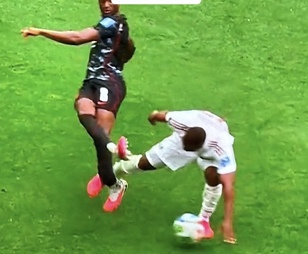 WC26Center's tweet photo. Americans complaining about Balogun’s red card since it was soft… yet this was given a straight red in the Qatar game because the Canadian player broke his leg. So if the Bosnian snapped his ankle in that play the red is justified ? https://t.co/fjr1zMPoTO