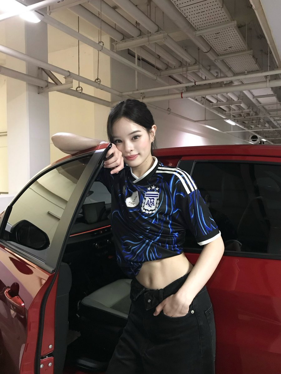 allypics_ tweet picture