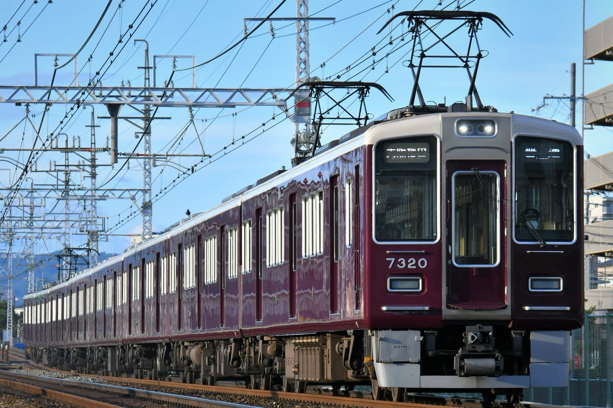 tanimachi32601's tweet photo. 7000系列の更新はやはりこれでないと https://t.co/VdYwbQMIM1
