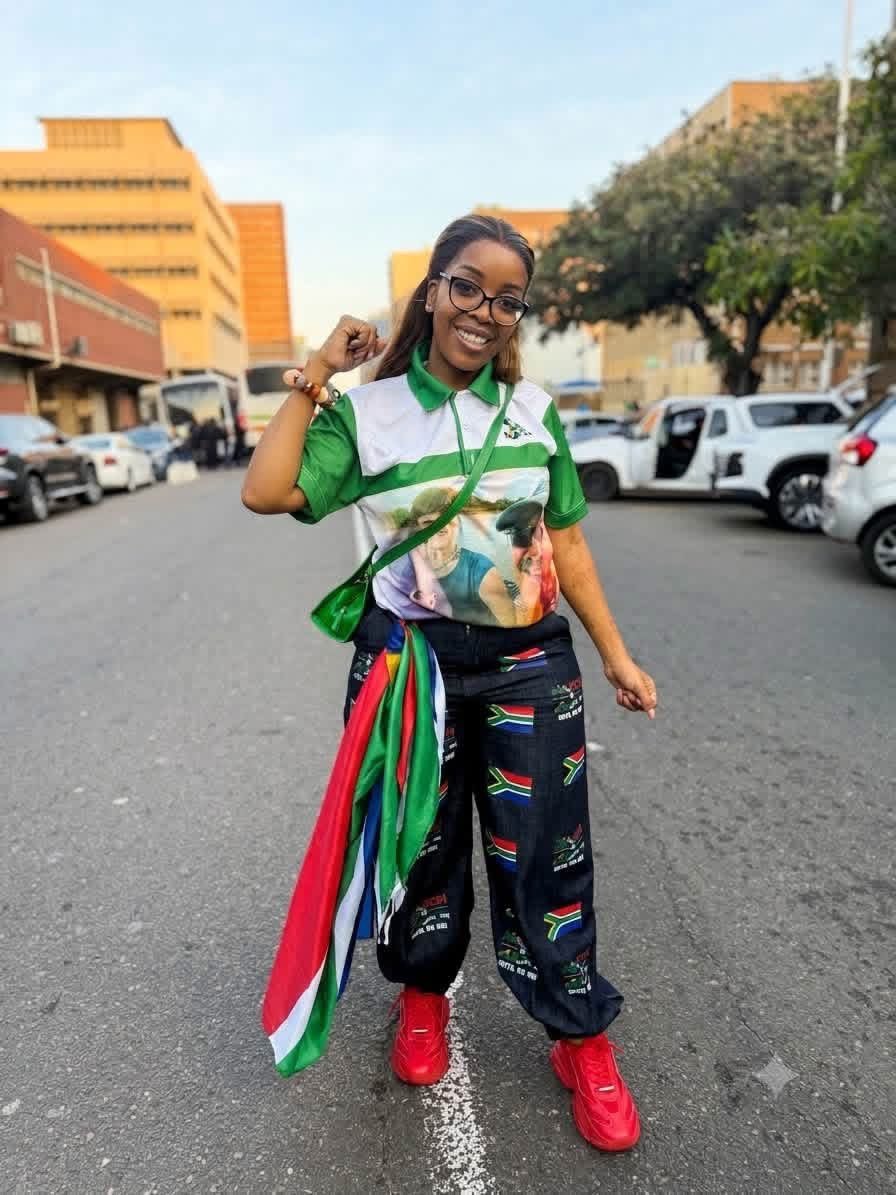 Patriot_S_A's tweet photo. Happy Thursday in the name of Jacinta Ngobese-Zuma 🇿🇦 https://t.co/6aYiEkCrlN