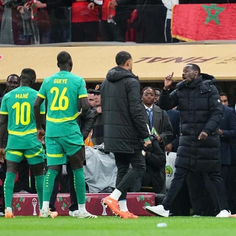 goalsside's tweet photo. 🚨🚨🎙️| Pape Gueye: “I will come back to say a few words about the elimination, but I am announcing today that as long as THIS coaching staff is in place, I am taking a break from the national team.” https://t.co/kdFbus5vPk
