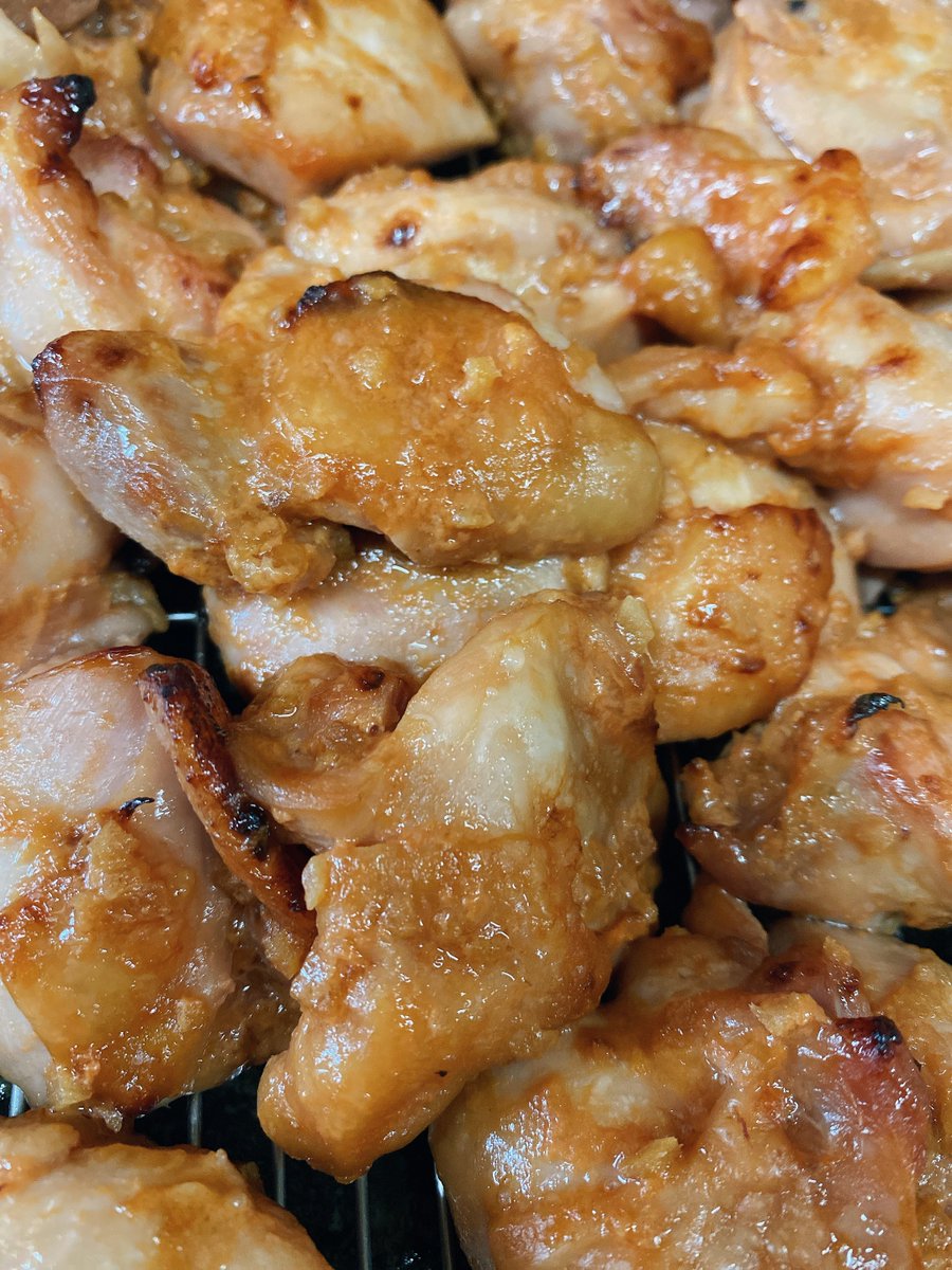 chicken_sazaki's tweet photo. 青森県産・桜姫鶏もも肉の生姜焼き、作りました！😆🍚🍚
一口大切 100㌘¥280 https://t.co/xfB8HdK42U