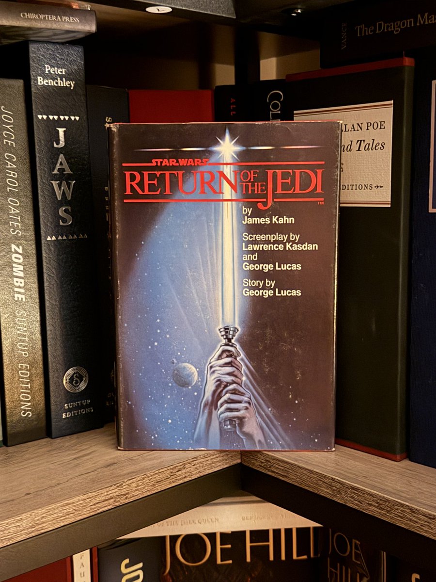 JimmyKath_'s tweet photo. And to end it for now with the next read on the list: number thirty-two will be the novelization of “Star Wars: Return of the Jedi” by James Kahn. https://t.co/eZyq09XsRK
