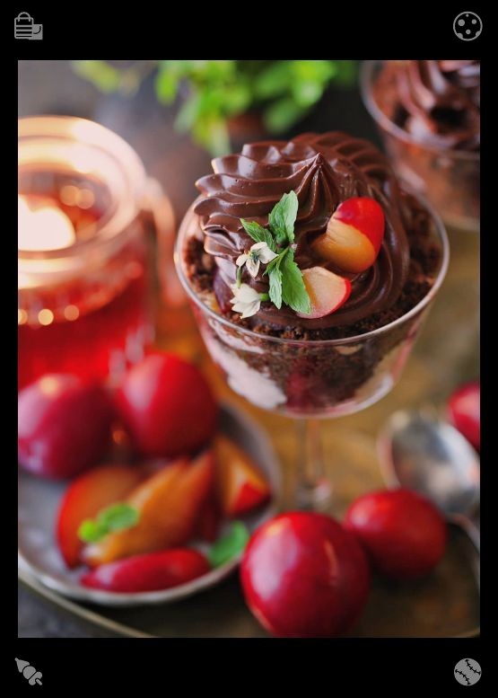 7se010ve's tweet photo. Nuts for gifts: Gifts are ready. Strawberry's summer sweetness is subtle and lingering. Like a soft evening breeze, it gently soothes inner restlessness and heals seasonal irritability. https://t.co/2F5hYdySGa