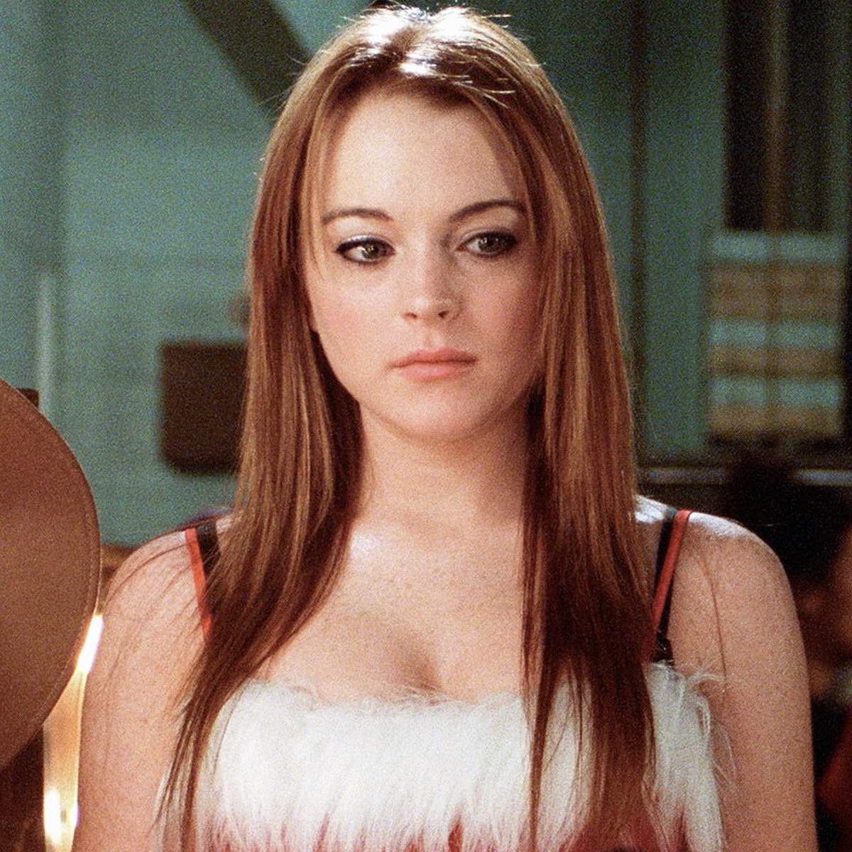 PopCrave's tweet photo. Happy 40th birthday to the iconic Lindsay Lohan. https://t.co/g4TrvAFkQ7
