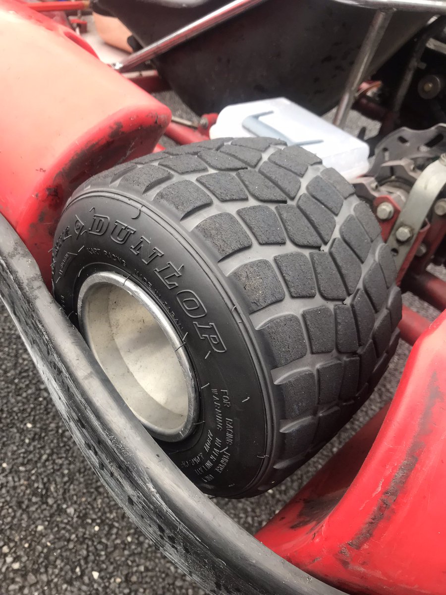 R1SPEED_24's tweet photo. 本日2日(木)
本日も営業開始しました🏁
雨割り☔️
✨45分乗り放題を5,000円✨
でご利用出来ます👍
雨ガッパ忘れずに😉
#レインタイヤまだあります https://t.co/1ajEx43ep8