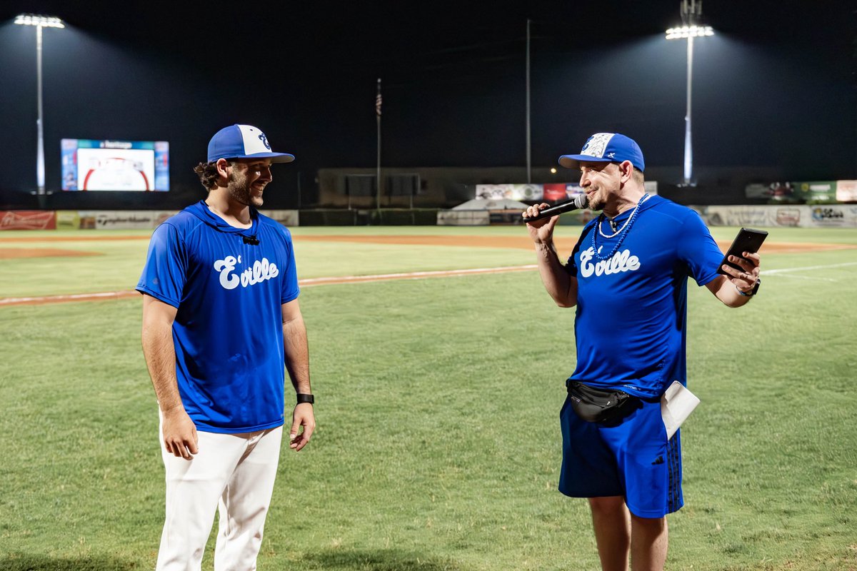 EvilleOtters's tweet photo. Tonight's Fifth Third Bank Player of the Game is Landon Willeman! He pitched a six-inning gem, allowing just two hits while striking out five to earn the win for the Otters! ⚾️💪

#ForTheE | @FifthThird https://t.co/r1SwKT4Ljj