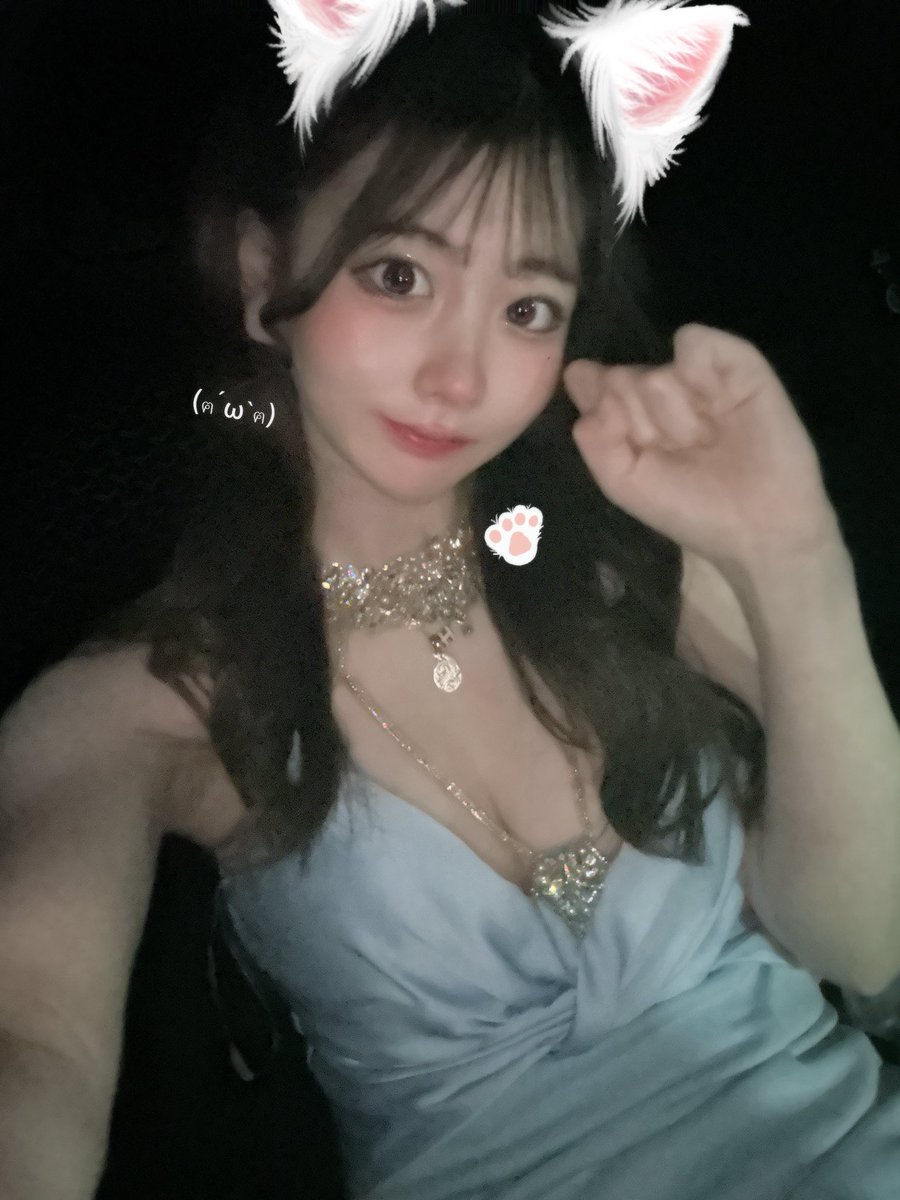 mai0517mai0517's tweet photo. 昨日はお花ももらえてはっぴーちゃん🩷

（キャバクラ）
21時ー22時　🈵
22時ー23時　🈳
23時ー24時　🈵
24時ー25時　🈳

ご予約してくださってる方々ありがとぉ！
まだ予約できるのでまってる🎶

🈵のところでも調整可能な場合があるから
きてくれる方はDMまってる！🩷 https://t.co/oX9pi7pPxi