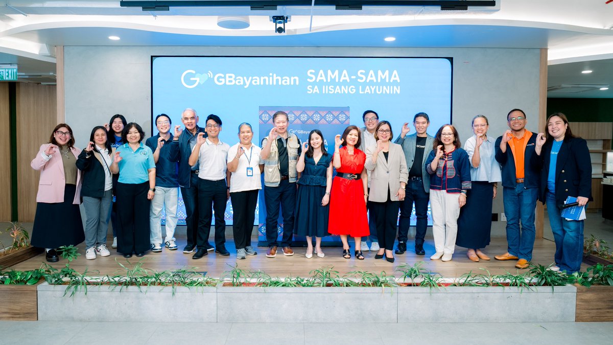 angatbuhay_ph's tweet photo. SAMA-SAMA SA IISANG LAYUNIN 🤝

Angat Buhay is proud to join fellow organizations in the GBayanihan “Sama-sama sa Iisang Layunin” Commitment Signing, united by a shared commitment to make giving more accessible and create more opportunities for communities across the country. https://t.co/ukPJjkVqMx