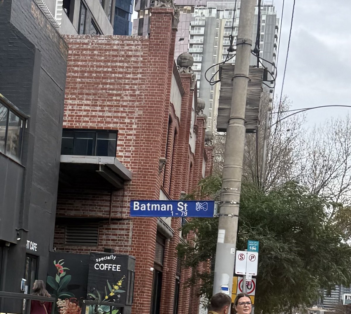_Freakyclown_'s tweet photo. Possibly the coolest street name I’ve ever seen. https://t.co/qT3IHaokhf
