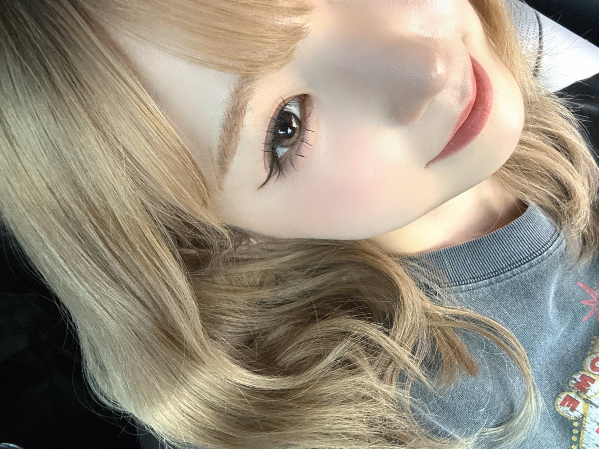 HitomiBR's tweet photo. [📷] Atualização via fromm.

#HITOMI #히토미 #SAYMYNAME #세이마이네임 https://t.co/UWojCc4TCJ