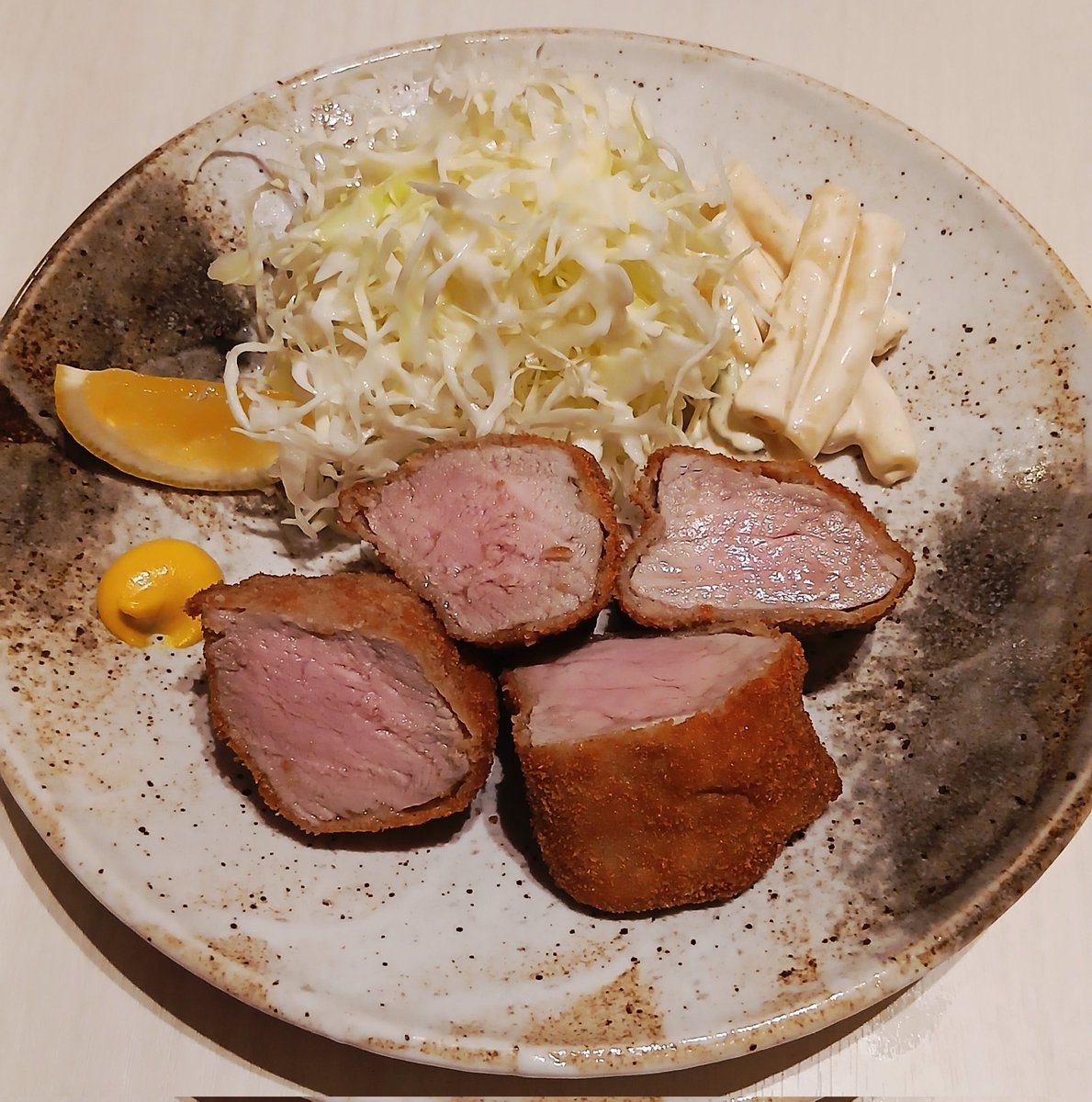 equus_euphoria's tweet photo. 昼ごはん、いただきました！ https://t.co/33q6FDA8Qy