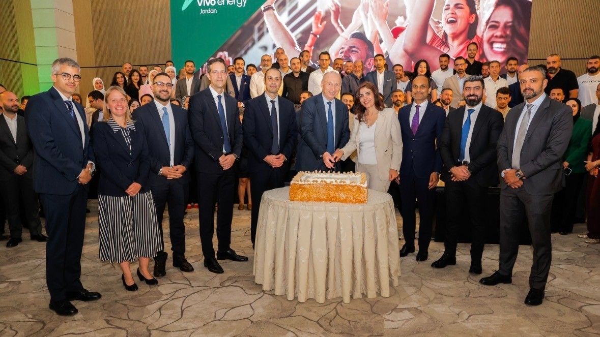 JordanDailyJO's tweet photo. Vivo Energy closes TotalEnergies Marketing Jordan acquisition, launches Engen brand
https://t.co/bLsVfh319l
#VivoEnergy
#Jordan
#TotalEnergies
#Engen
#EnergySector https://t.co/v1gvLf4ddC