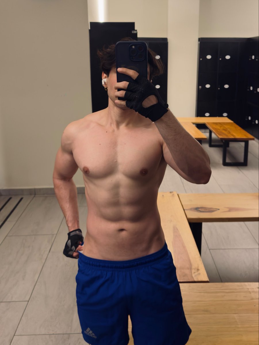 AlannHF's tweet photo. Junio fue un mes de altibajos en motivación y disciplina, pero de mucha tragadera. Julio será mejor. 🙆🏻‍♂️🙂‍↔️ https://t.co/X5vtKpXTCy
