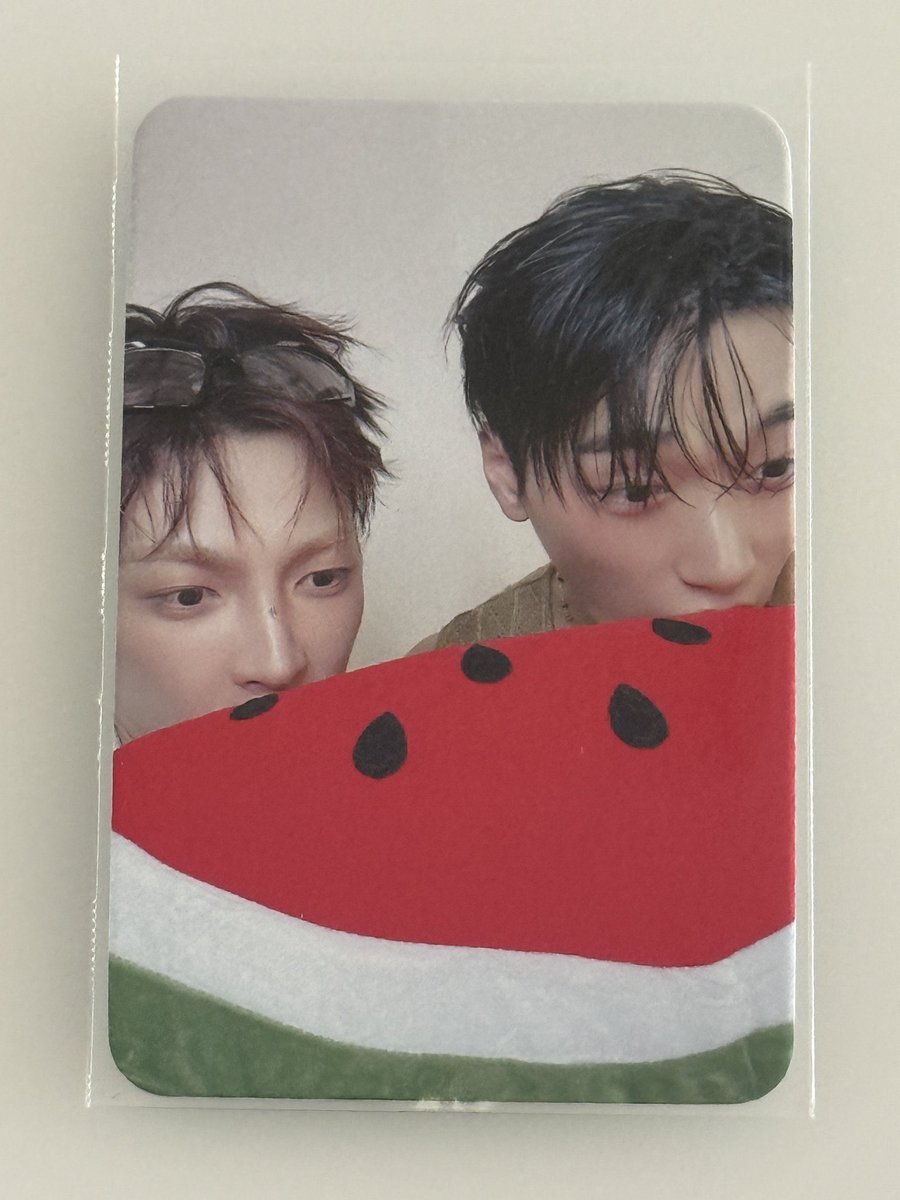 hoongsblush's tweet photo. this hongsan pc is SO. https://t.co/ZzS57ZDBg6