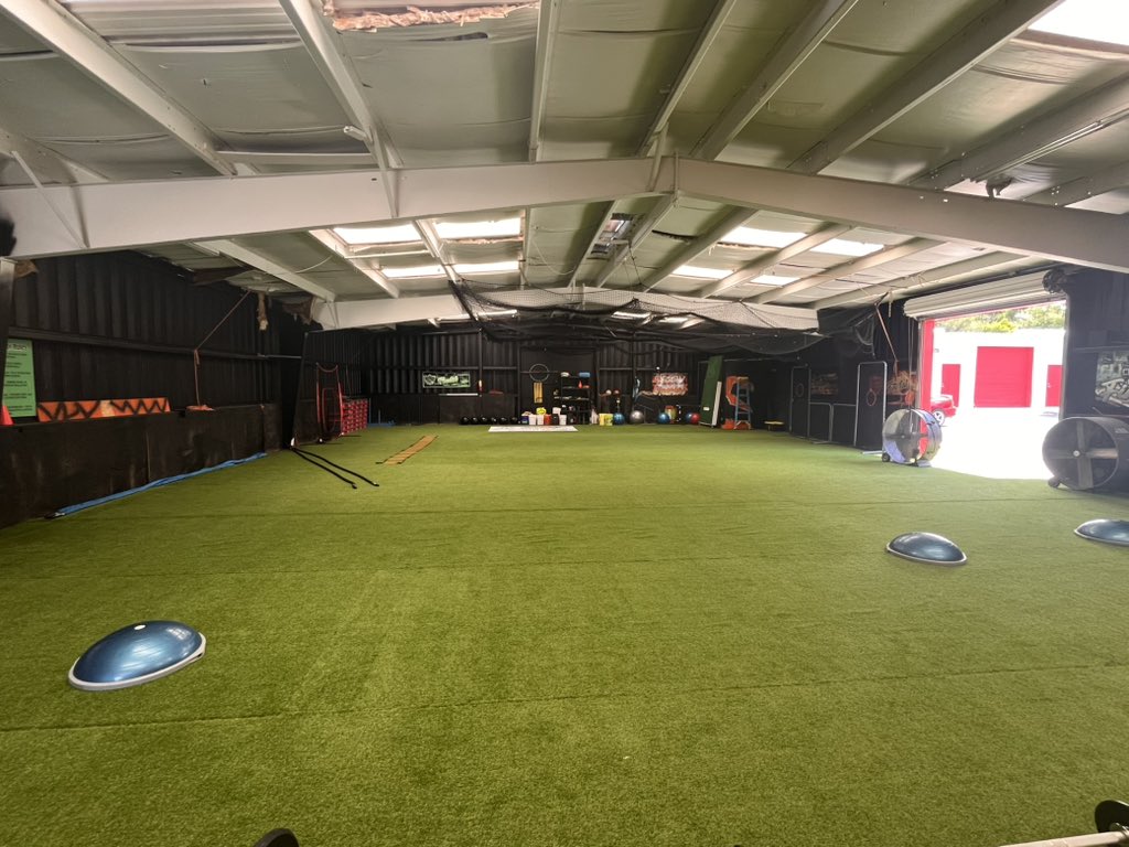 CoachDobbinsSCD's tweet photo. Did the facilities tour today in TB. Glad I got to meet with facilities in Safety Harbor and Tampa. Thank you PiQ and NLS. #DobbinsSoftball #PiQ #NLS https://t.co/fd7cjTPahD