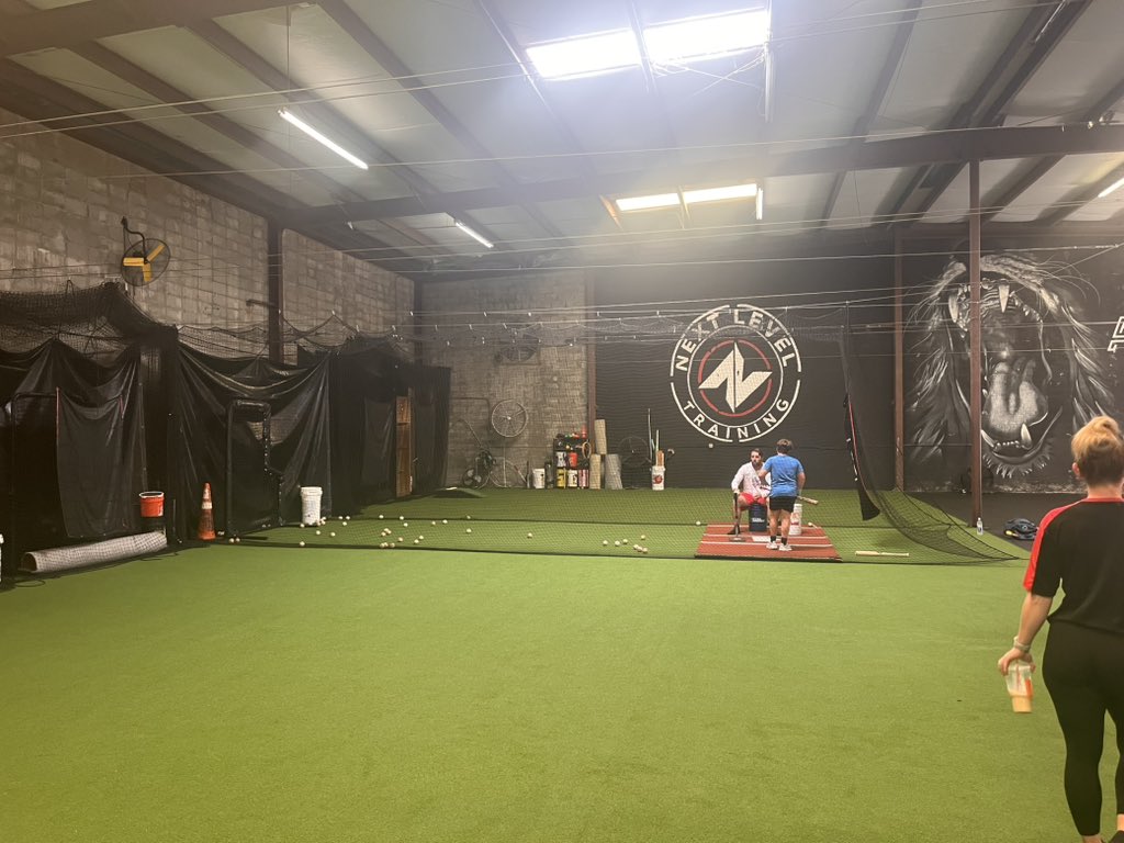 CoachDobbinsSCD's tweet photo. Did the facilities tour today in TB. Glad I got to meet with facilities in Safety Harbor and Tampa. Thank you PiQ and NLS. #DobbinsSoftball #PiQ #NLS https://t.co/fd7cjTPahD