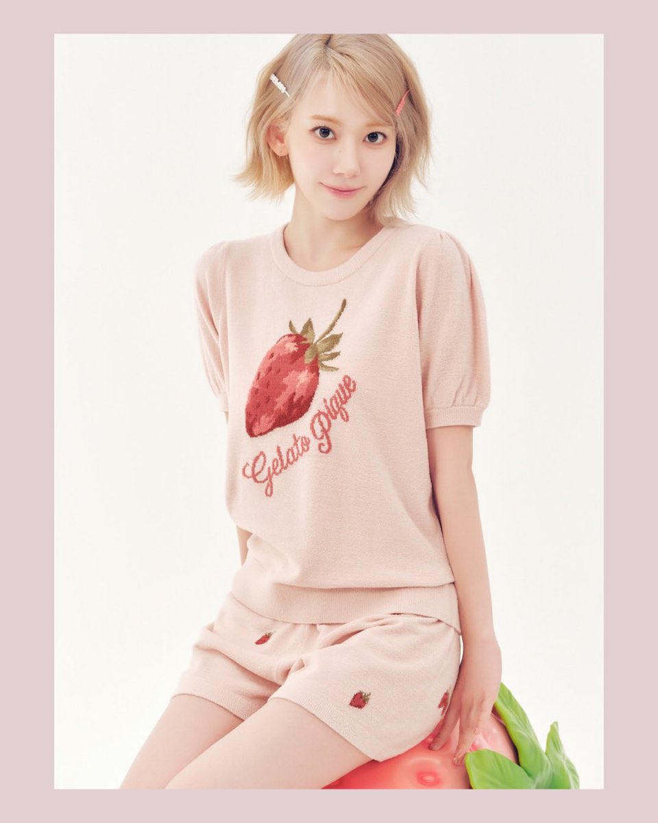 sserapics's tweet photo. SAKURA for Gelato Pique Autumn Collection STRAWBERRY SERIES

#LE_SSERAFIM #르세라핌 https://t.co/PVoA0dEBNT