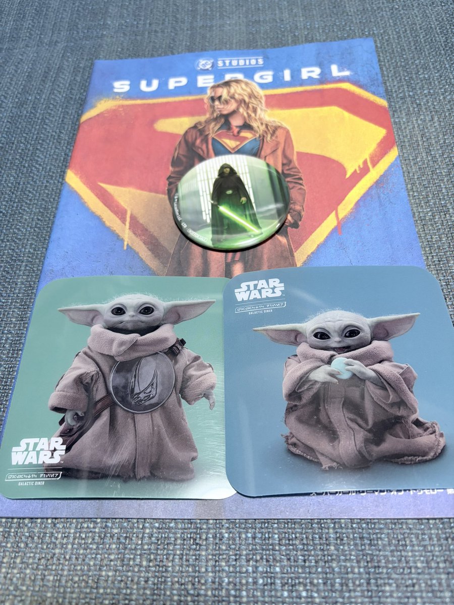 Sam54183993's tweet photo. 昨日は相方さんとヲタデート❤️
スターウォーズカフェで散財し、まんだらけでBL漫画買ってブックオフで相方さんのフィギュア買ってスーパーガールを鑑賞。
メチャクチャ楽しかった。 https://t.co/EAe9VhIfu1