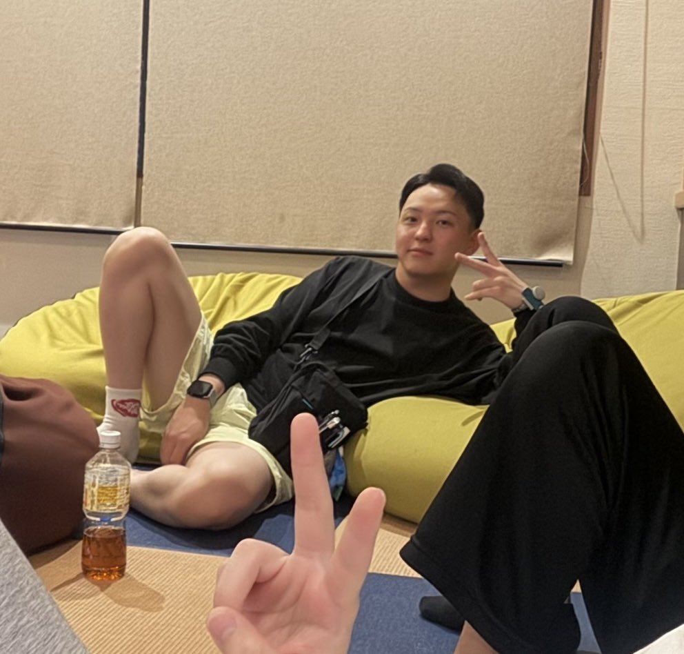 _ReeN__12's tweet photo. 福岡
170 60 23
DM待ってます！！笑 https://t.co/9GRPcQh2Qd