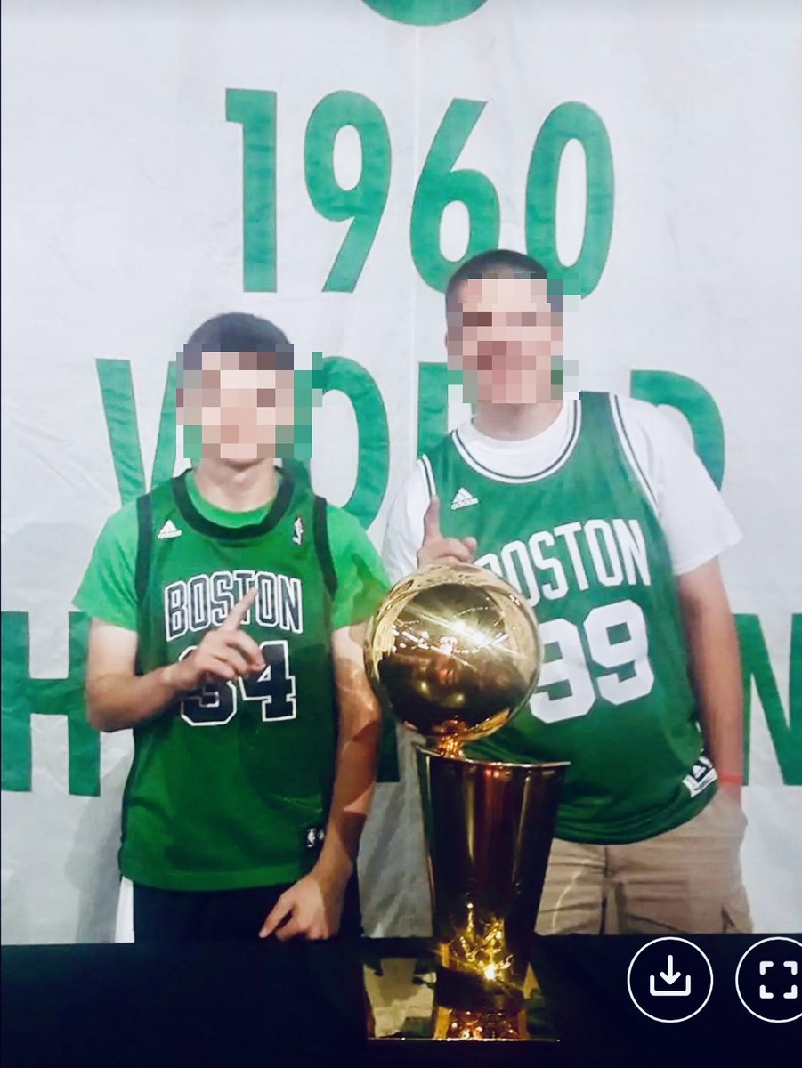 Halbeard1747's tweet photo. @SInow @SIChrisMannix JB draft night w/my boys at Garden. EVERYONE expecting 1 thing, Danny trading #3 for Hayward, Butler etc. Talked w/Gasper, Jackie &amp; Max about it while waiting - trade. Boos NOT dislike of JB but for DANNY’s FAIL. Period. Not about JB. Perpetually offended  JB never understood. https://t.co/UIvStZdnYO