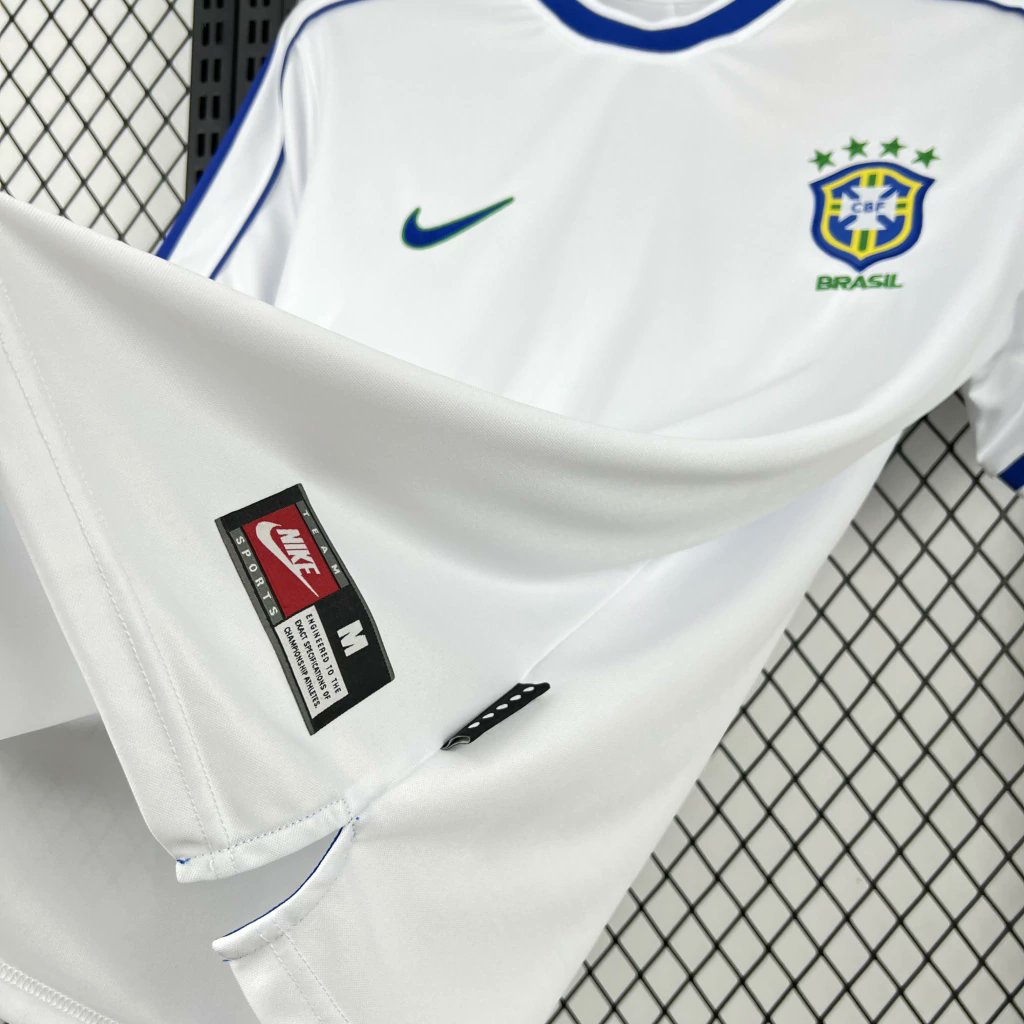 indicaMLfut's tweet photo. A camisa mais linda do Brasil!😍🇧🇷
Recuso opiniões contrárias. https://t.co/p95CdiA8c6