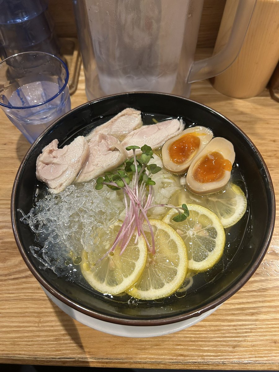 nenui__aa's tweet photo. 昨日食べたレモンラーメン🍜 https://t.co/CBd1ON0txv