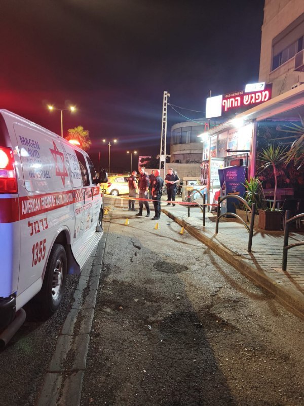 KhalilAsslan's tweet photo. ♦️ אירוע ירי בחיפה: 3 צעירים כבני 25 במצב קשה
הרקע כנראה פלילי https://t.co/amL5y6rVRL