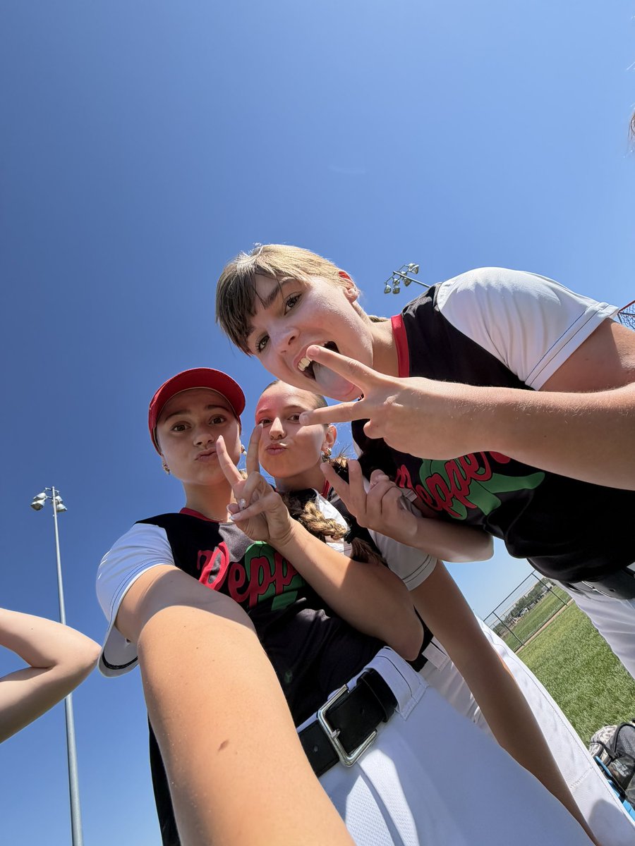 kcpeppers16u's tweet photo. First day of the Sparkler didn’t go as well as we wanted. Bats were cold and the defense/pitchers had some long innings. Today, team bonding with rafting and a team lunch. Tomorrow, a new day presents itself! Time to right the ship! #pepps #pepperfam https://t.co/ElaQWoORzG