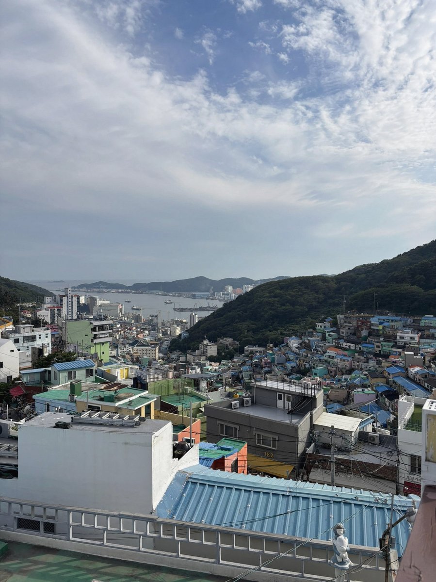 Naazmiis's tweet photo. 税務関係も細かくてできるか不安、、、。いつの間にか脱税とかになってたらどうしよう。1つ1つ確認しないとね！！ https://t.co/Z2bNeTNLN4