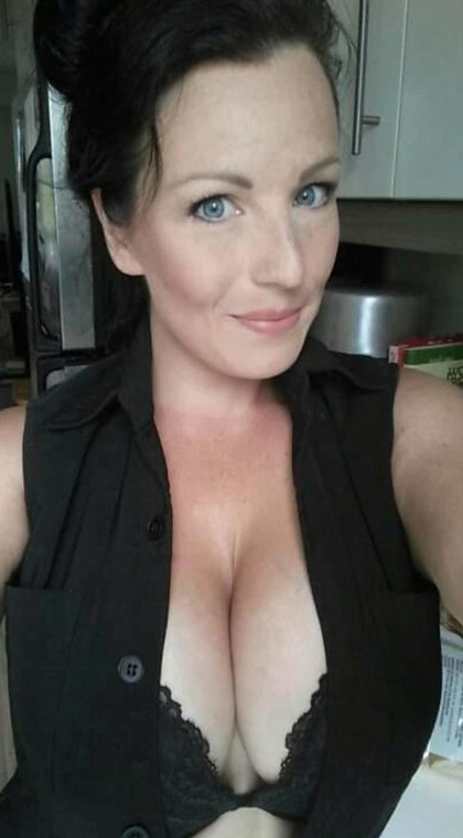 pdeedraf961's tweet photo. Be honest... did you even notice my eyes first? 😉 https://t.co/VdlEWLUP7L