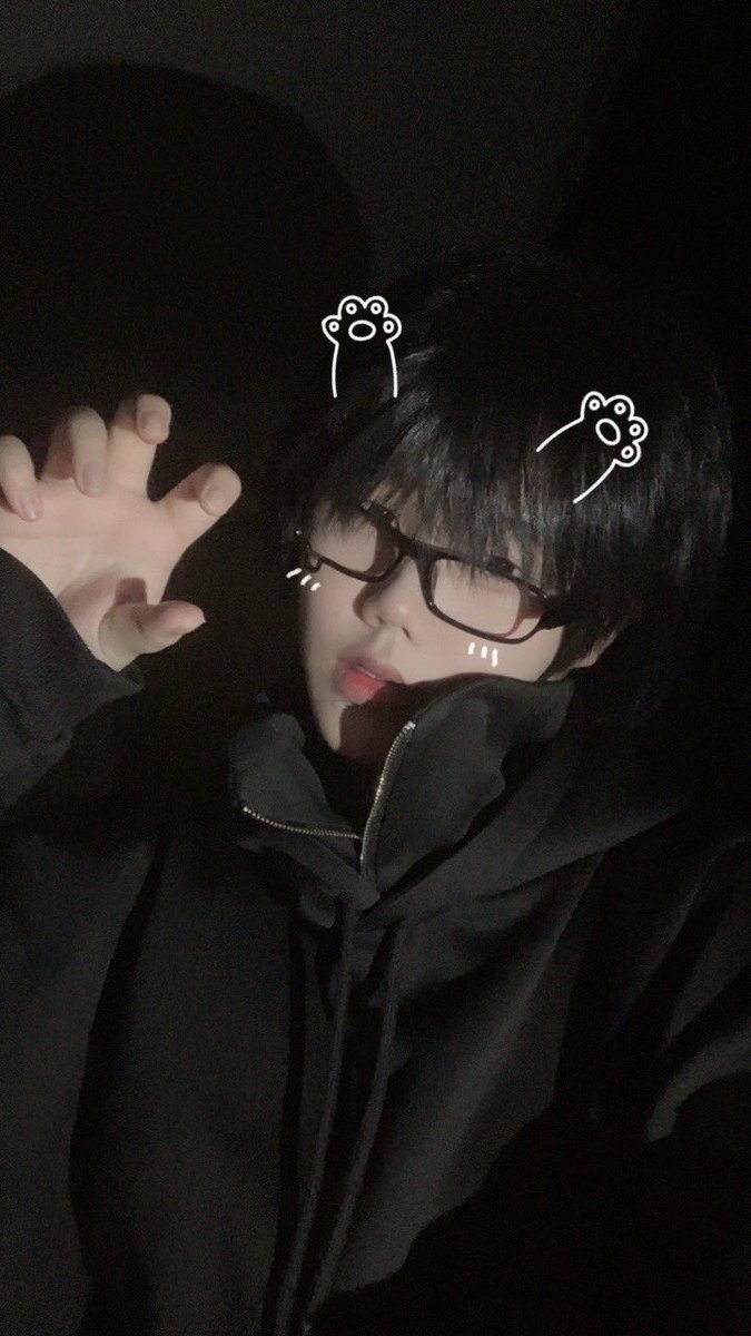 ZeY_lmoa's tweet photo. จั้นร้ากซิกเน่าทุกคน แต่ผ้มเน่ามั้ยนิ
#signalsselcaday 🎸💤 https://t.co/d12ZtR0N2m
