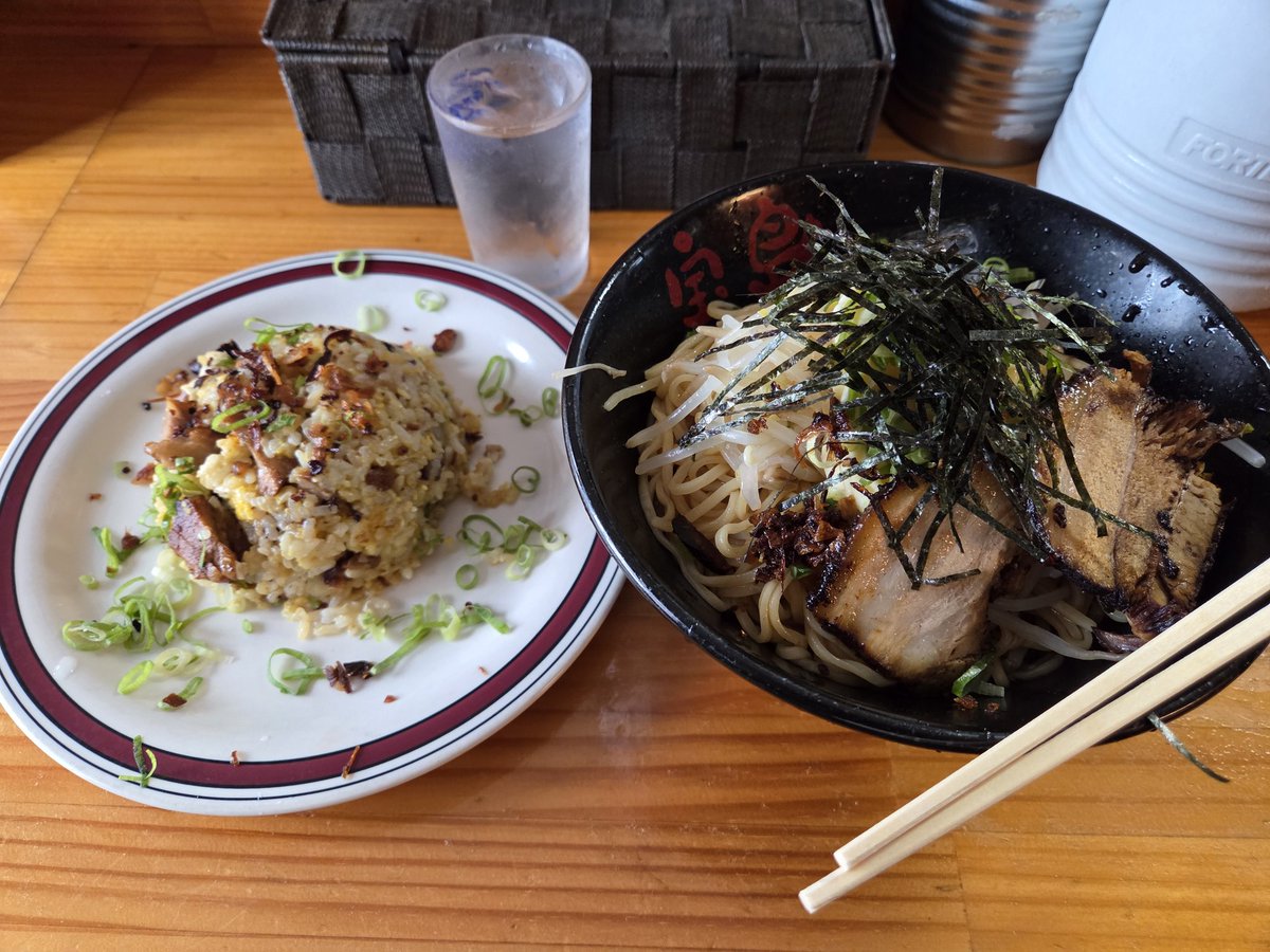 StaStaseto's tweet photo. 冷やし中華風
炒飯 https://t.co/HvHPOwVfej
