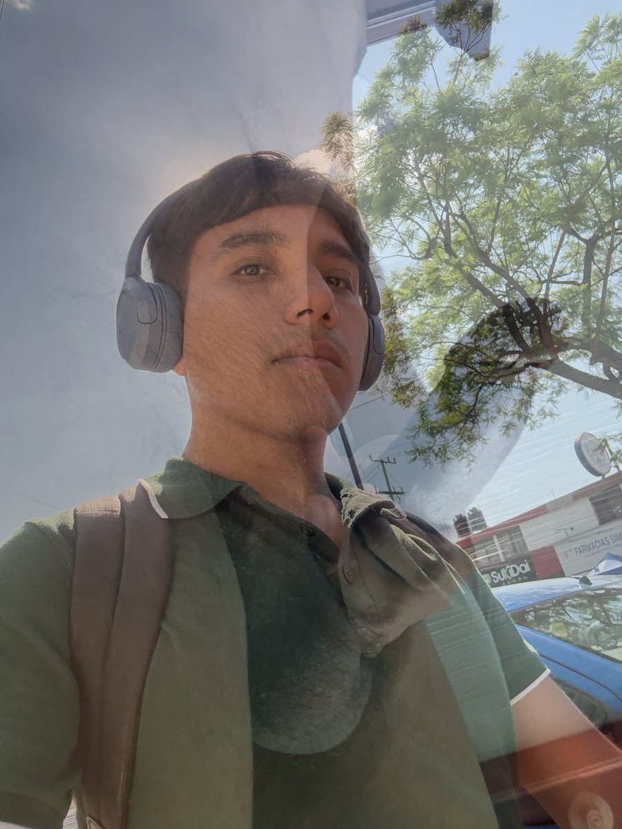 CesAR1153068's tweet photo. Así era el trend? 🫪🥴 https://t.co/pJWzyKVsBA