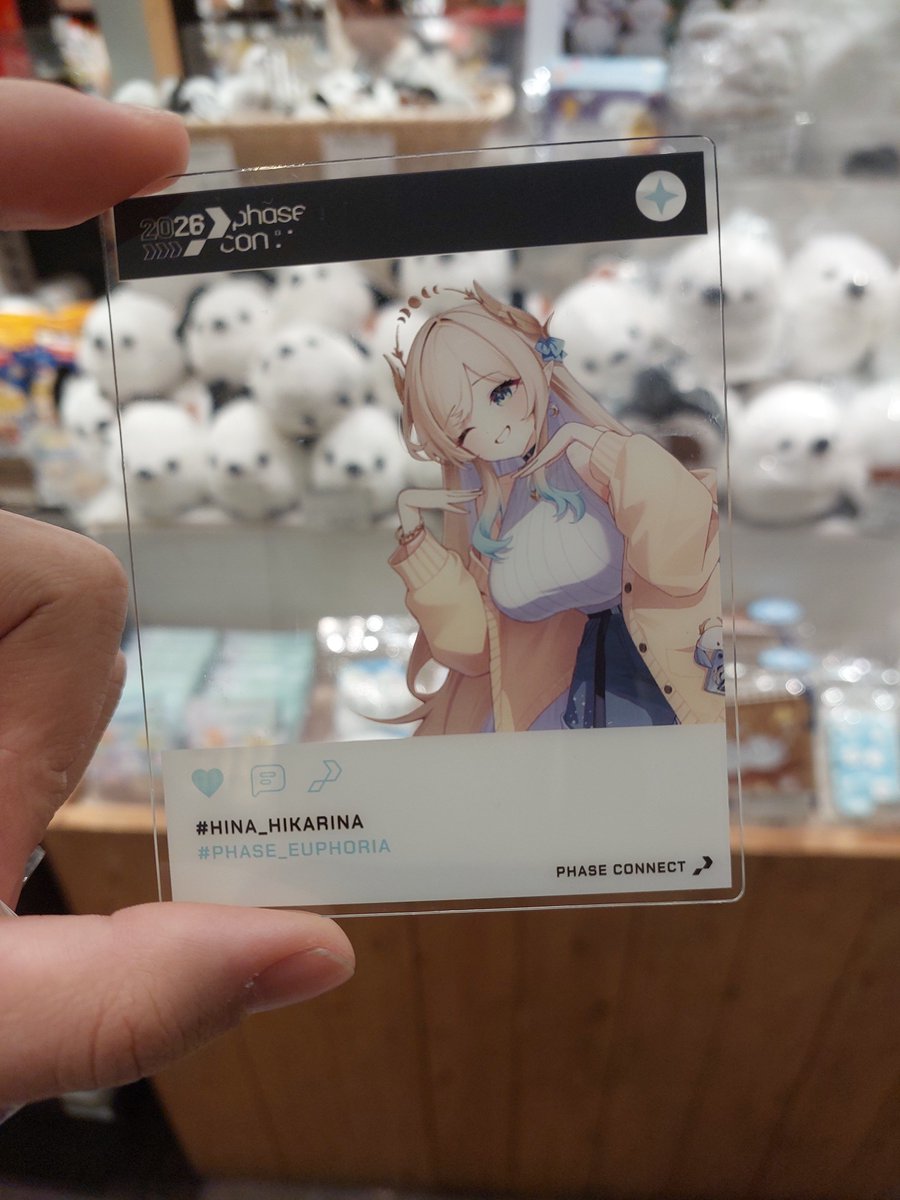 Hasag1K's tweet photo. My inability to get my phone to focus properly made it hard to get good polaroid shots but I tried my best.
#komachipanko #memeri #HinaMailbox https://t.co/r6qUiAPh5p