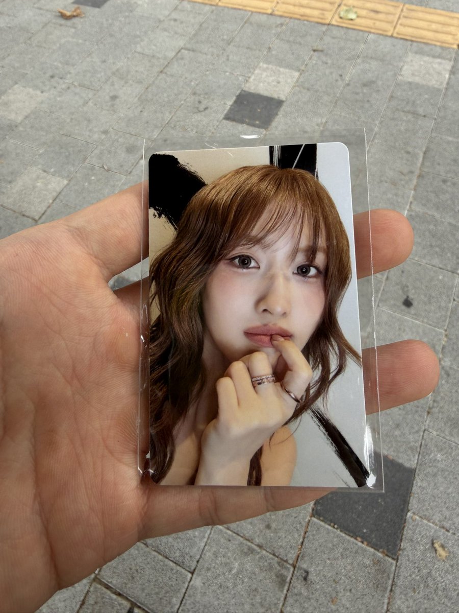 chaeng_flower's tweet photo. 트와이스 팝업 포카, 피규어 교환
포카는 채영, 피규어는 채영or미나 구해요
지금 현장입니다. https://t.co/61Y629FN1L