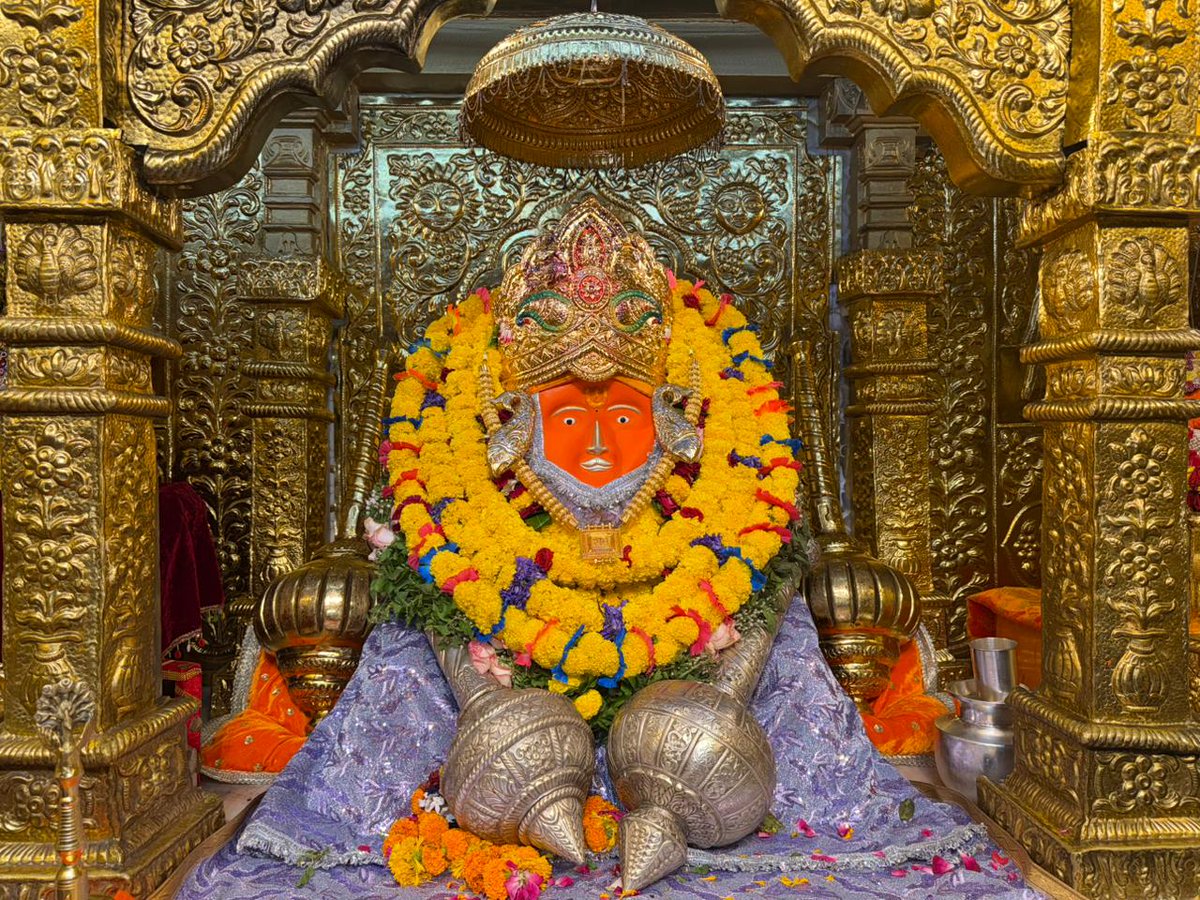 bageshwardham's tweet photo. दिव्य दर्शन श्री बाला जी सरकार
श्री बागेश्वर धाम सरकार ग्राम गढ़ा (मध्यप्रदेश)
02-07-2026
#bageshwardham
#bageshwardhamsarkar
#divyadarshan
#balaji https://t.co/QPFOmMUL1L