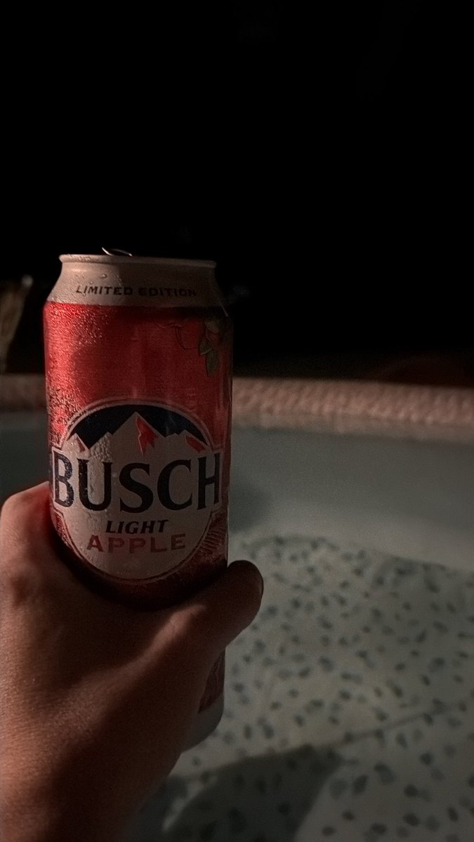wankstud's tweet photo. @othersideofviv just some 11:30 PM cheers to the lady. Sincerely, SammysHerb https://t.co/SG1fbCtpAS