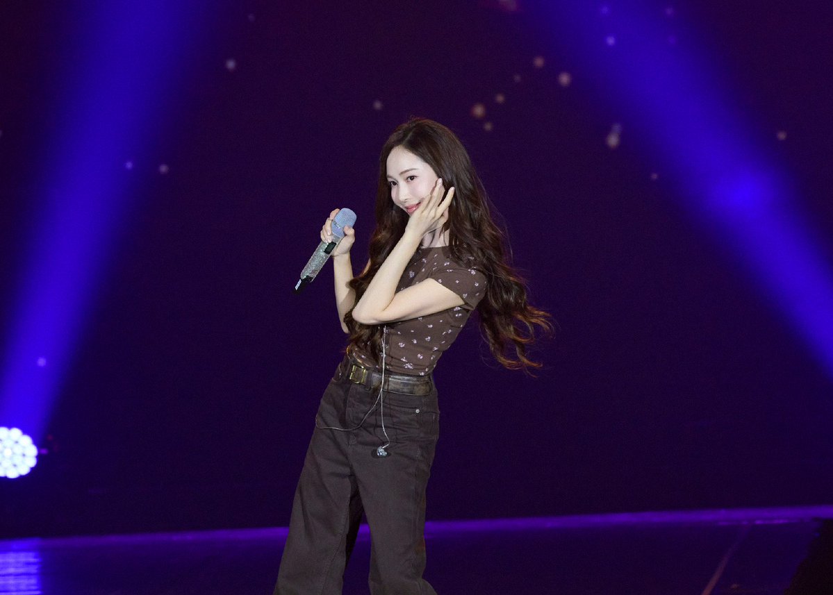 GR26Sic18's tweet photo. [2026.07.01_Weibo] (1)
sound check✨

: https://t.co/V62v6GiPb7
#JessicaJung 
#JessicaReflectionsTour 
#JessicaReflectionsinBKK https://t.co/RZQQxHHKYY