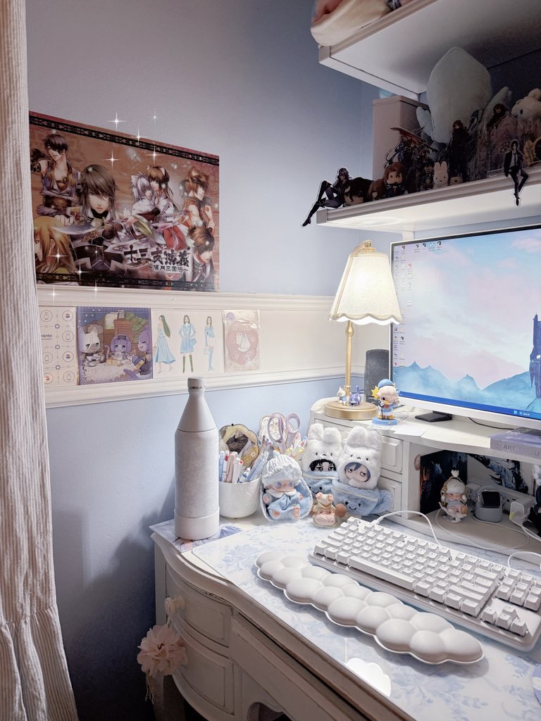 nyallarhorns's tweet photo. the bedroom of a 28-year old https://t.co/dHQPQJPxOz