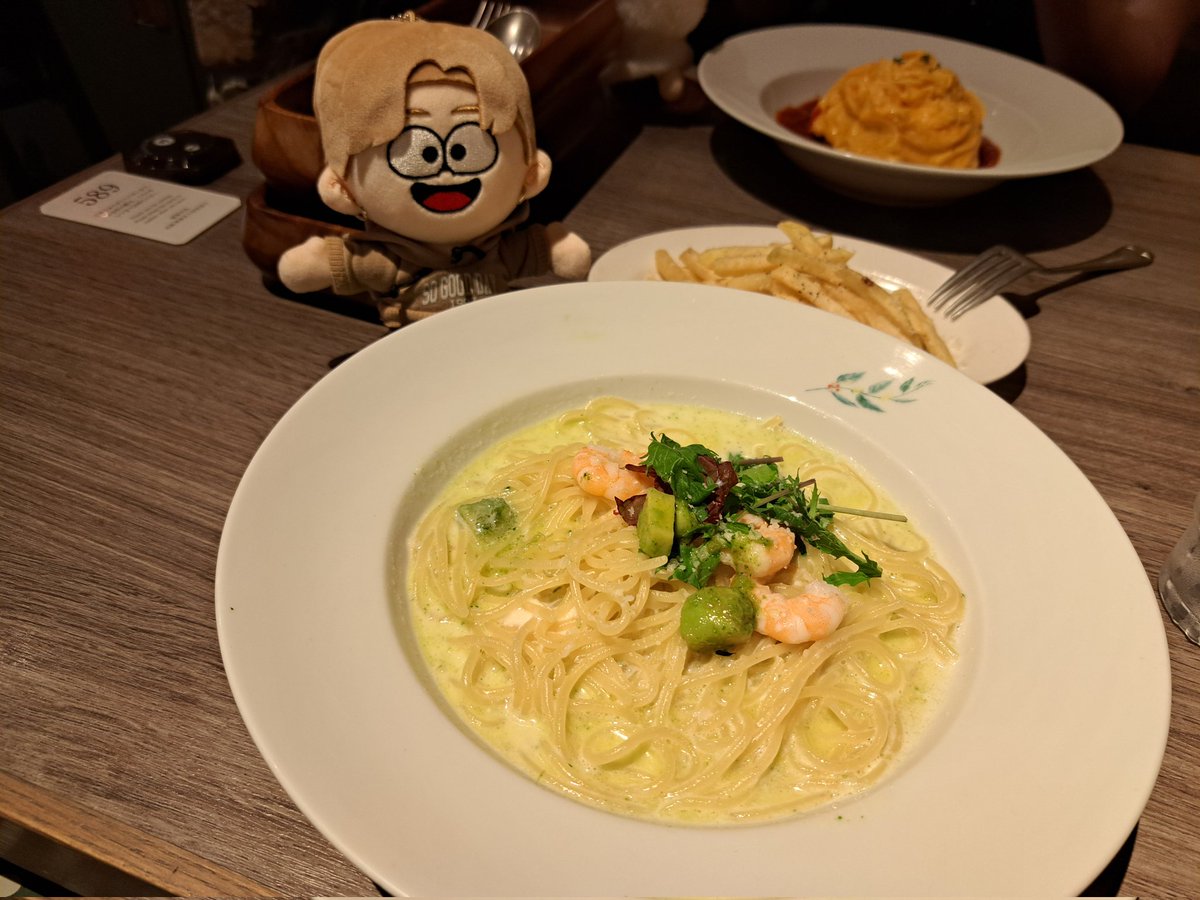 chipauma_8w's tweet photo. ご飯狙ってる聡ちゃん可愛い（>ω<）💚💚 https://t.co/u5qEPRkkGR