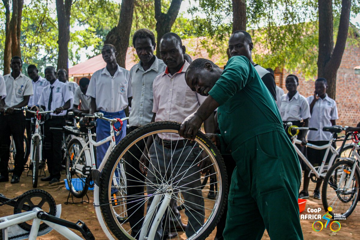 coopafrica's tweet photo. Bicycle maintenance and repair trainings Adjumani
Learners and school bicycle committee members in Adjumani are gaining practical bicycle maintenance and repair skills to handle breakdowns and keep bicycles roadworthy for school journeys.
#WeTeachUG #WeLearnUG https://t.co/tq59J5TvOv