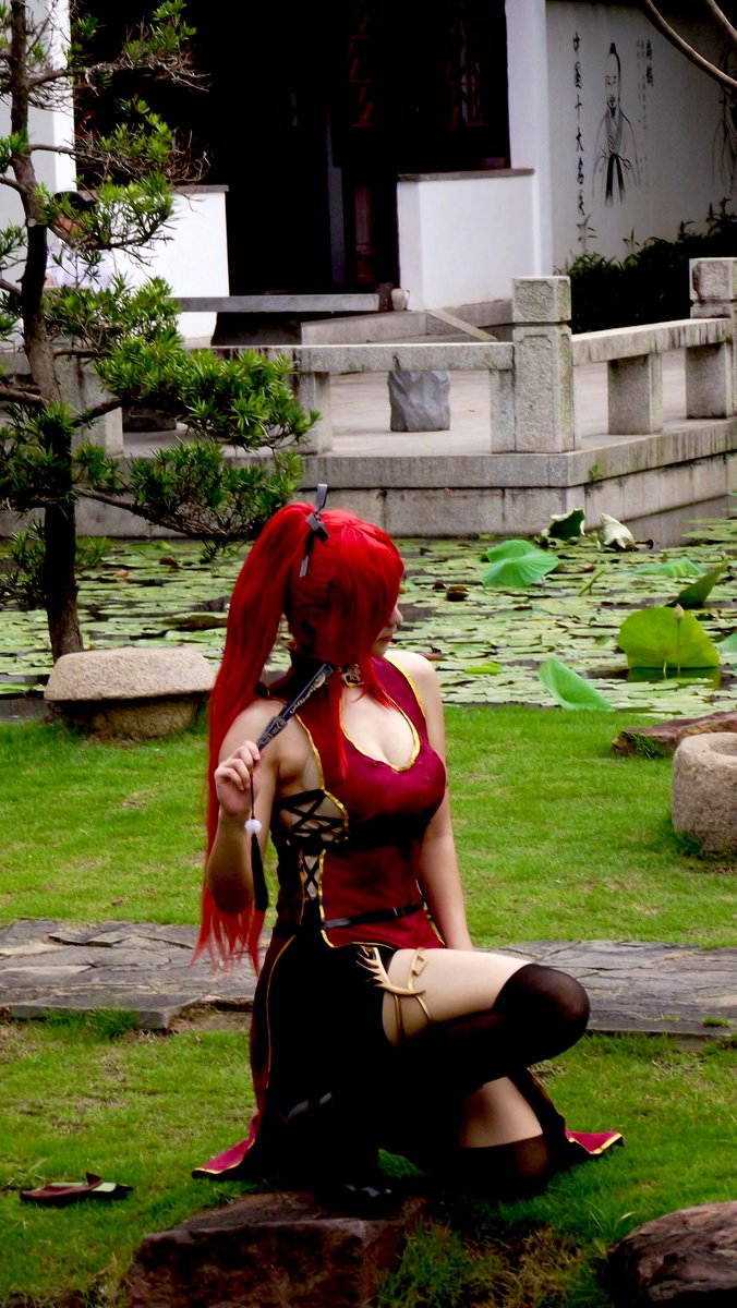 DQingTai's tweet photo. 翻到了24年的中华风外景花絮
预热一下艾露莎日❤️‍🔥☝️😝

#cos #fairytail #erza #中华风 #Erza #エルザ #Erzaday https://t.co/6wReVS28hm
